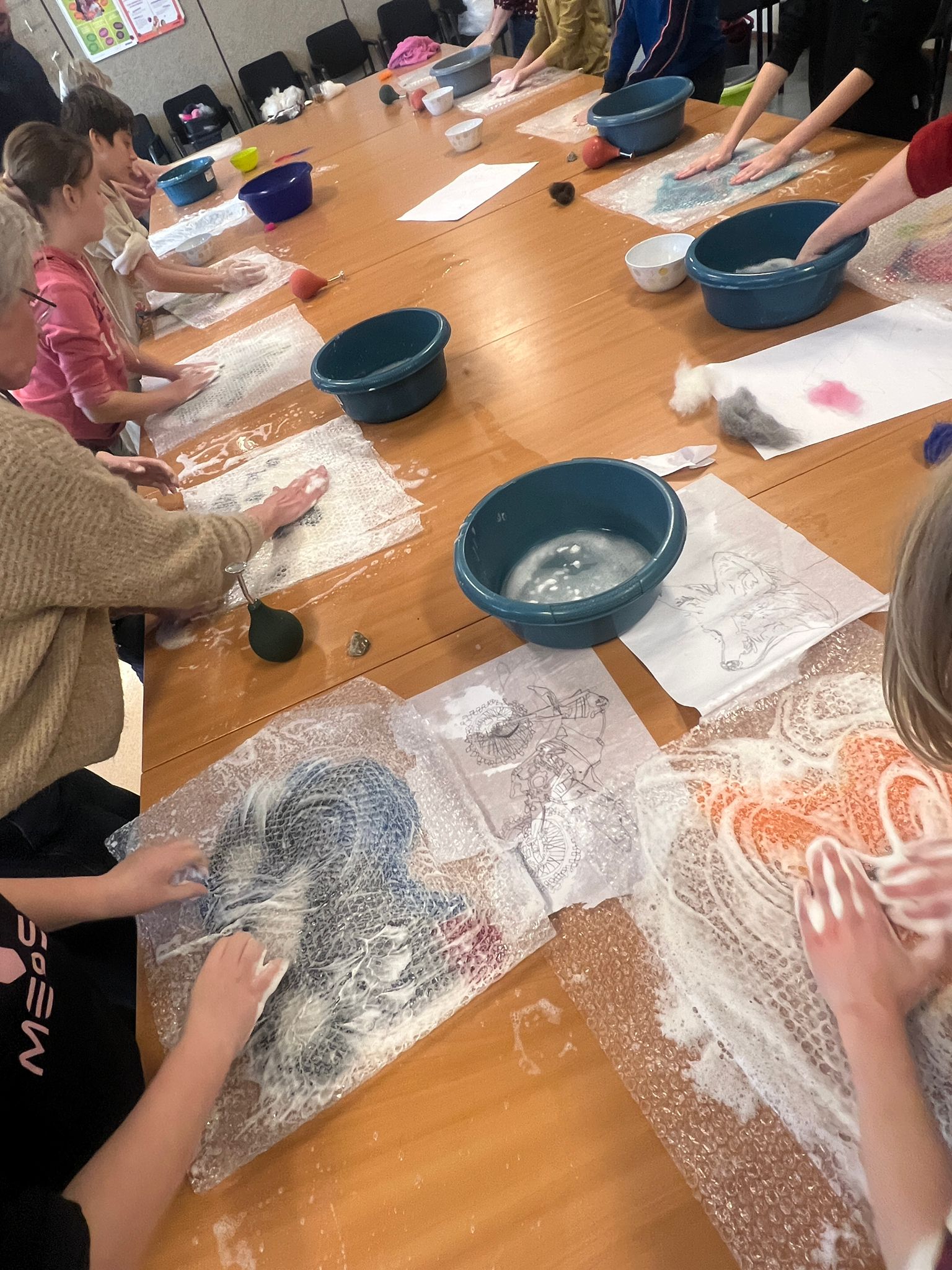 Creatieve kerstworkshops vilten op SBO Diekmaat in Neede