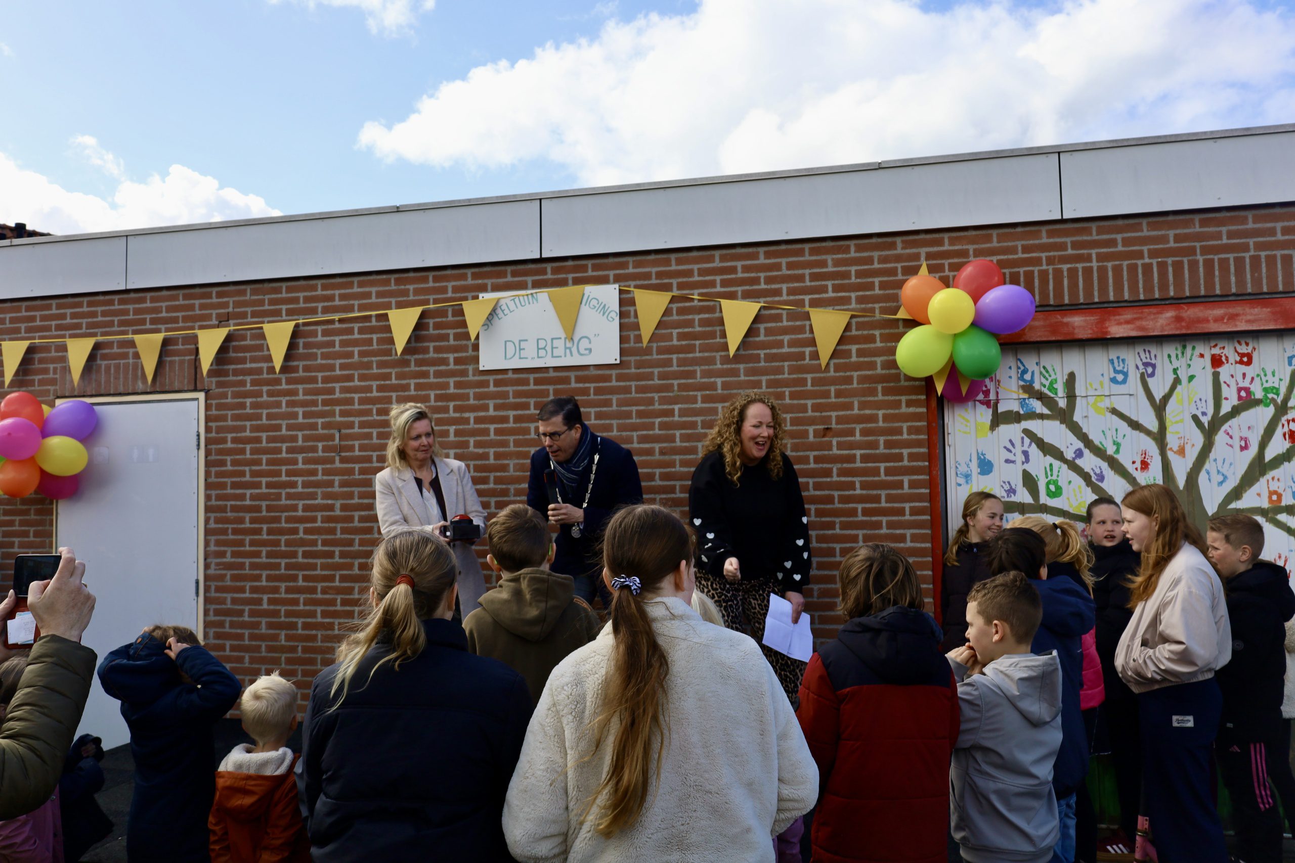 Feestelijke opening inclusieve speeltuin Trefpunt de Berg
